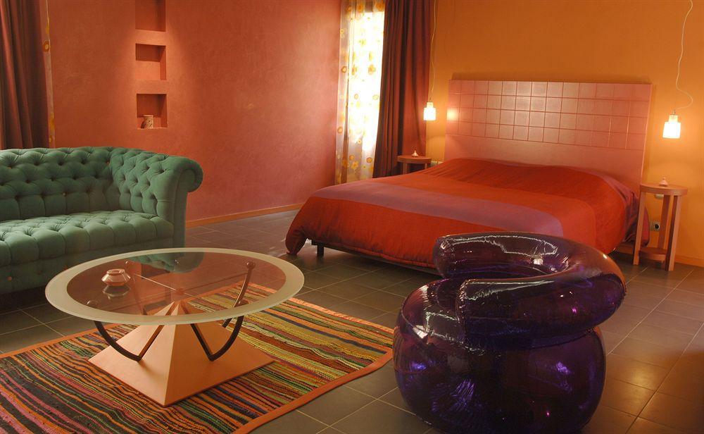 Hotel Des Arts Resort & Spa Tamarist Номер фото