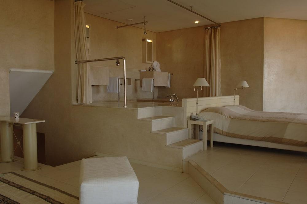 Hotel Des Arts Resort & Spa Tamarist Экстерьер фото
