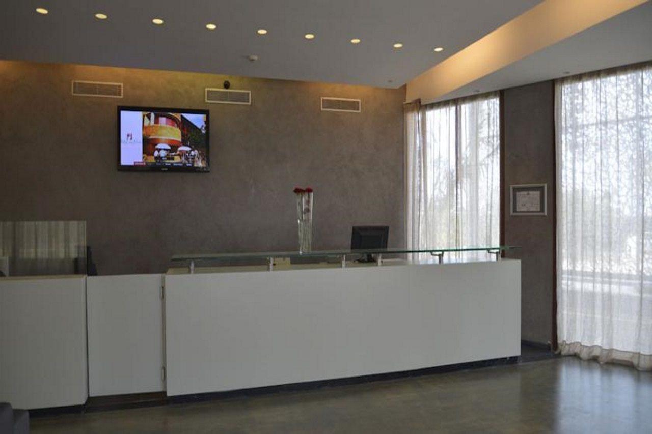 Hotel Des Arts Resort & Spa Tamarist Экстерьер фото