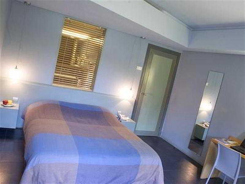 Hotel Des Arts Resort & Spa Tamarist Номер фото